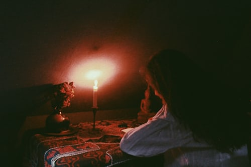 Spells that work fast in Australia — powerful love and energy rituals under moonlight for emotional clarity.