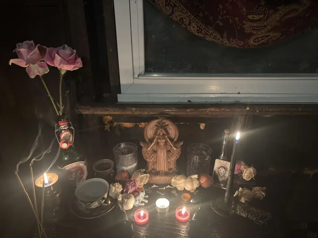 Powerful love spells in Los Altos for attracting romance and emotional connection