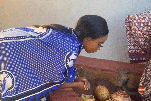 Spiritual healer in Mpumalanga performing a traditional ritual