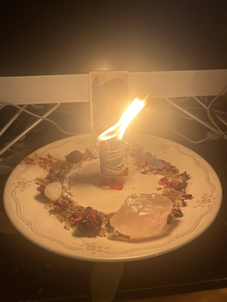Powerful love spells that actually work Wyoming - Batha performing ancient candle ritual in Cheyenne