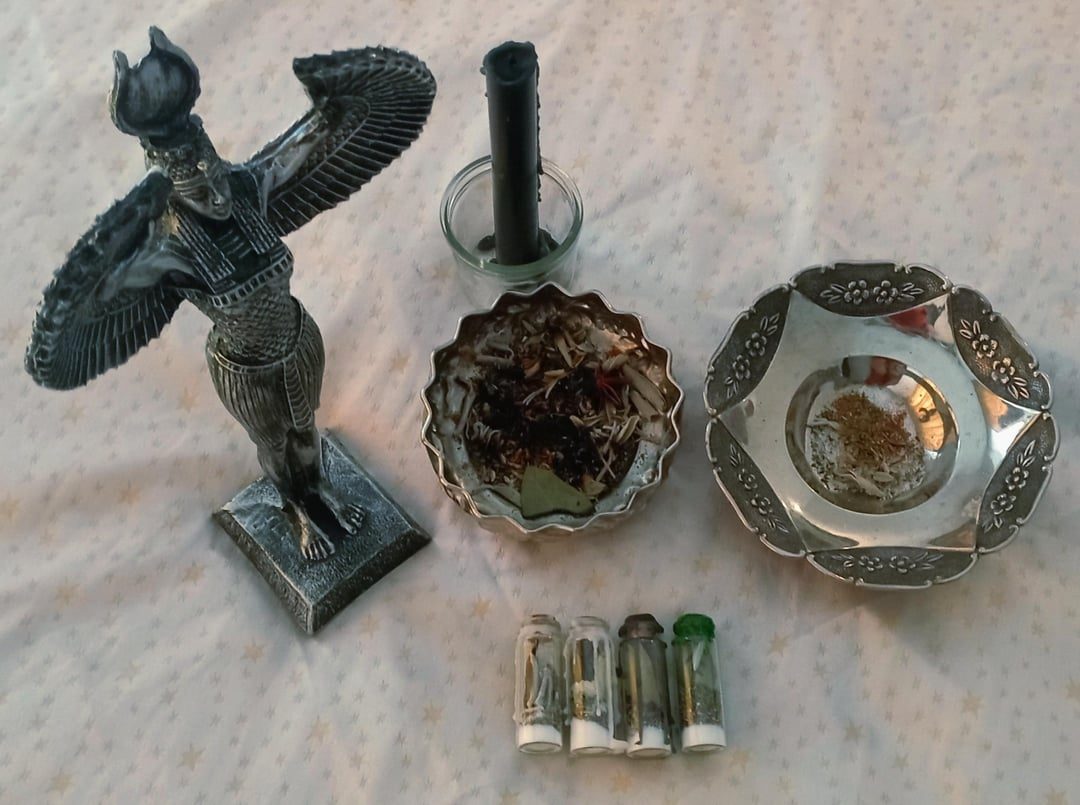 A Spell to Make Someone Text You (Or Call You): Fast-Working Ritual Guide 2 Easy Call Me Spell Ingredients – A red candle, pen, and phone ready for a simple spell.