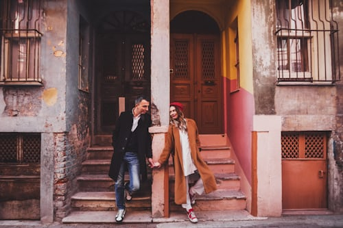 Return Lost Love Spell in Thessaloniki: Rekindle Passion the Right Way 6 Thessaloniki couple embracing after a return lost love spell