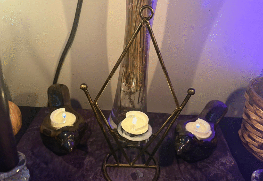 Spellcaster Batha performing spells that work fast in Florida for true love attraction
