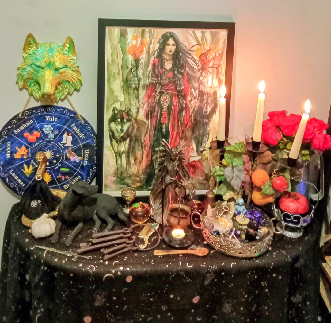 Spells to Make a Man Want You: Batha’s Ancient Guide 1 Spells to make a man want you with candles and crystals