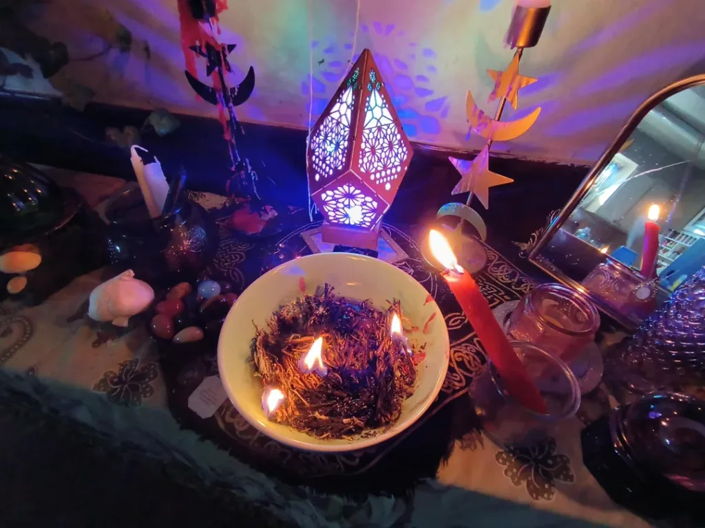 Comparing a love binding spell with a sweetening spell