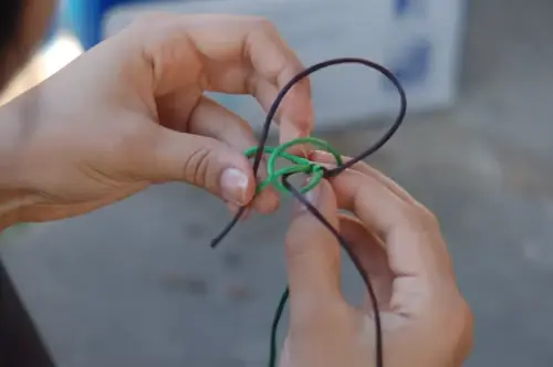 Green thread opportunity knot ritual for someone seeking a better job