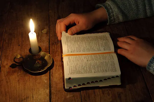 Written intention to manifest a job for someone else beside a green candle